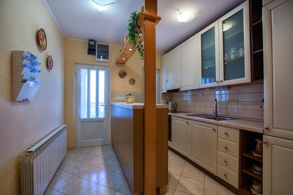 Holiday Villa Anna Primorski Dolac Eksteriør billede