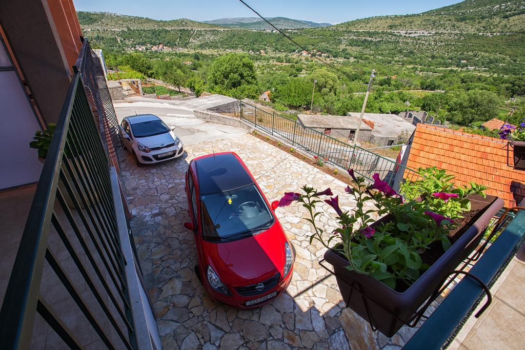 Holiday Villa Anna Primorski Dolac Eksteriør billede
