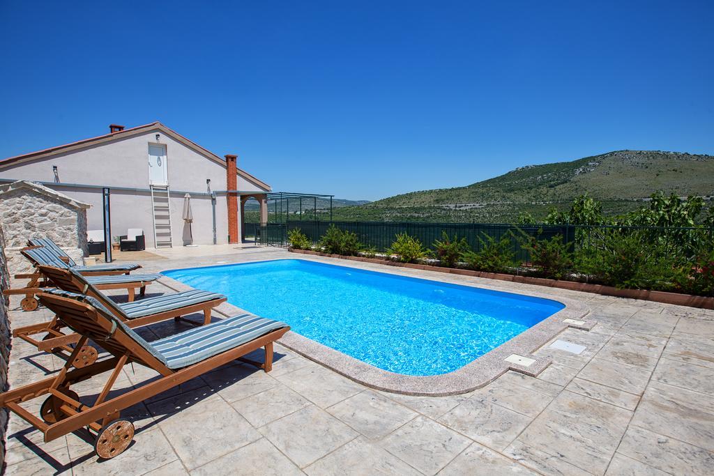Holiday Villa Anna Primorski Dolac Eksteriør billede