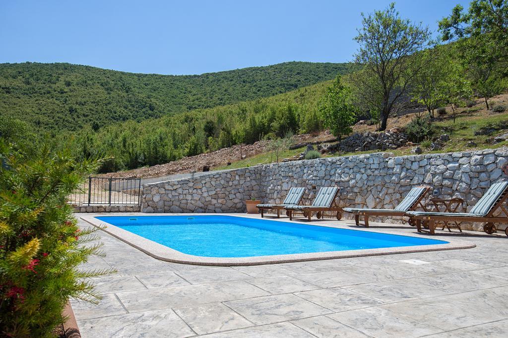 Holiday Villa Anna Primorski Dolac Eksteriør billede