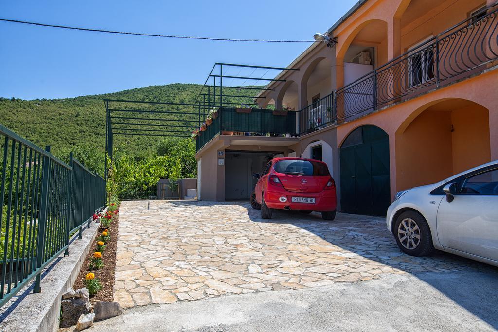 Holiday Villa Anna Primorski Dolac Eksteriør billede